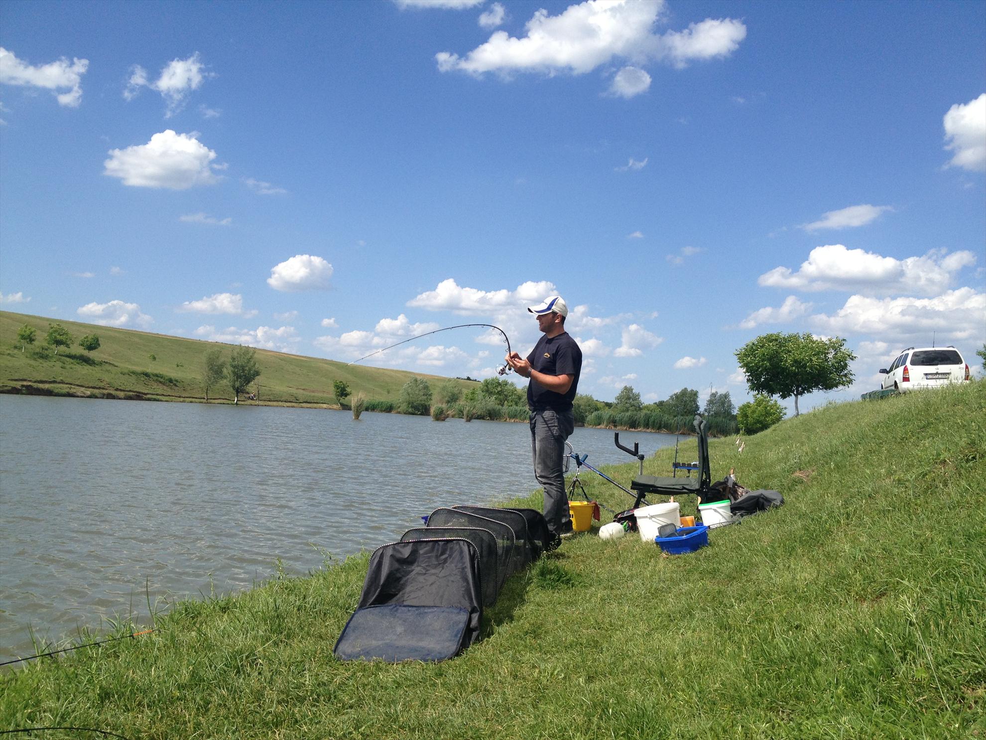 La balta Cornesti cu prieteni. - img0884.jpg